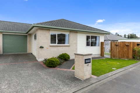 43 Woodland Mews, Wainuiomata, Lower Hutt