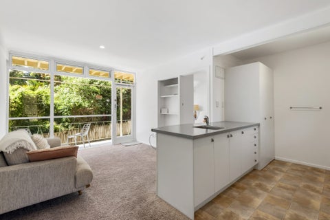 6/93 Vauxhall Road, Devonport, Auckland