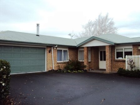 64 Catalina Drive, Melville, Hamilton