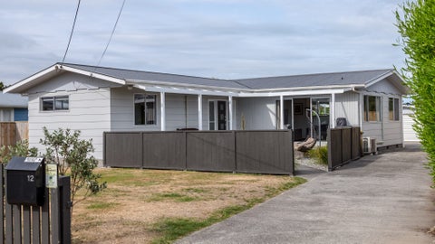 12 William Benton Street, Featherston