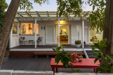 82 Coronation Road, Mangere Bridge, Auckland