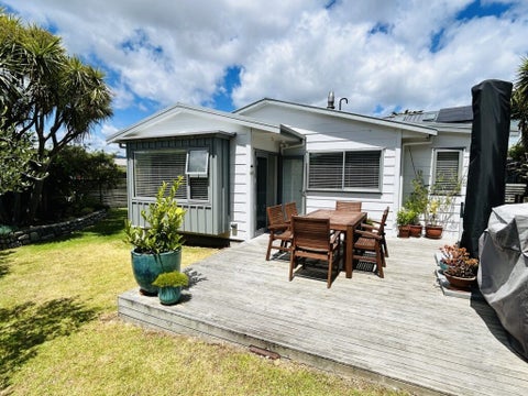 185 Tutere Street, Waikanae Beach, Waikanae