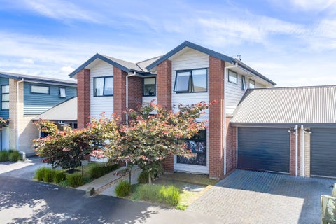 2/54 Helena Road, Hillcrest, Hamilton