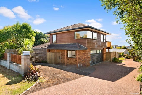 1/17 County Road, Torbay, Auckland
