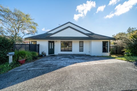 8 Peppertree Lane, Woodridge, Wellington