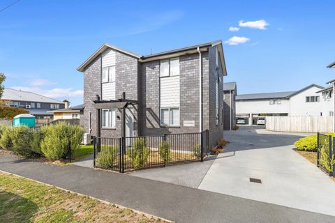 2/28 Beatty Street, Melville, Hamilton