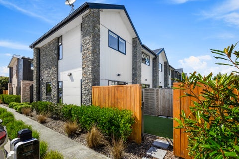 20/10 Fathom Place, Te Atatu Peninsula, Auckland