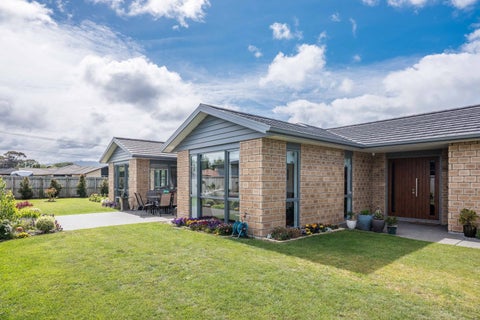 12 Christow Court, Paraparaumu