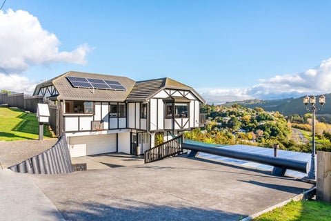 28 Castle Crescent, Stokes Valley, Lower Hutt