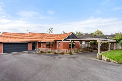 72 Moeraki Road, Maoribank, Upper Hutt