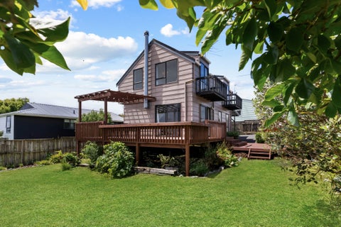 2/292 Rangatira Road, Beach Haven, Auckland