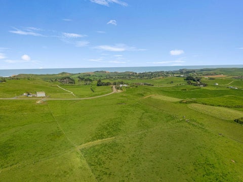 177 Rehutai Road, BAYLYS BEACH