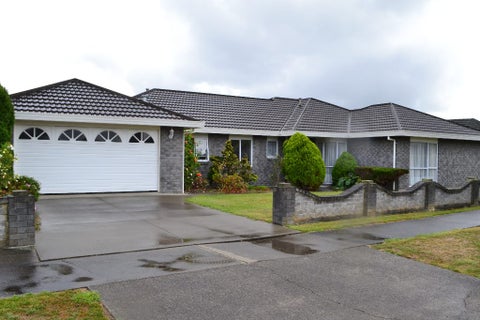 33 Abby Road, Fitzherbert, Palmerston North