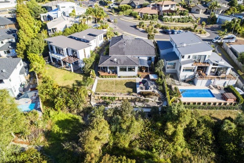 25 Pitoitoi Avenue, Greenhithe, Auckland