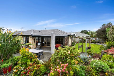8 Waru Nui Court, Orewa, Orewa