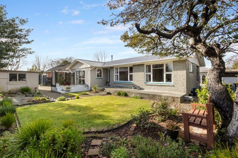 11 Yeovil Place, St Albans, Christchurch
