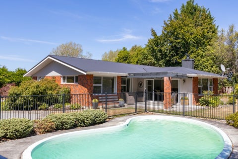 203 West Bush Road, Upper Plain, Masterton