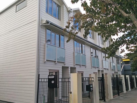 1/0 Haverstock Road, Sandringham, Auckland