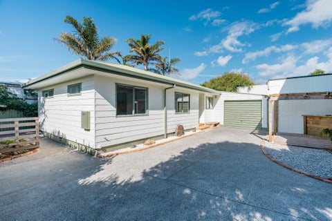 1132B Papamoa Beach Road, Papamoa Beach, Papamoa
