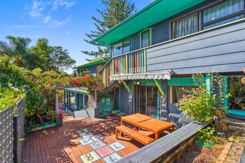 221 Woodlands Park Road, Titirangi, Auckland