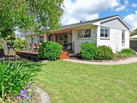 13 Newman Avenue, Brightwater