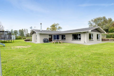 5 Dunn Street, Egmont Village, Egmont Village