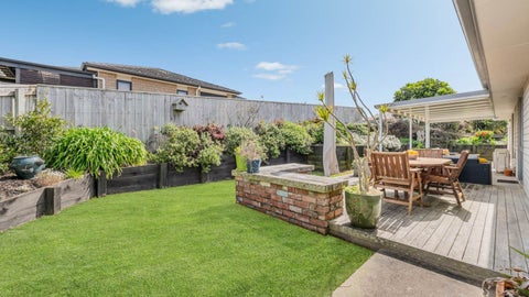 25 Weatherly Drive, Beachlands, Auckland