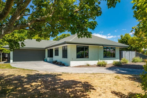 5 Stagg Place, Brightwater