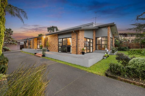 7 Tatyana Place, Massey, Auckland