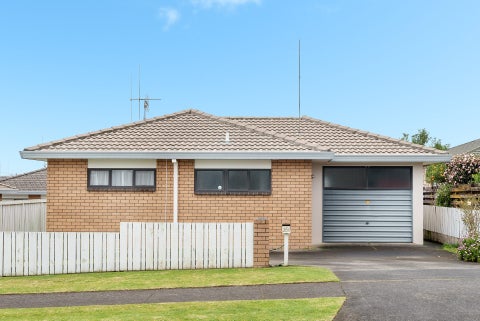35C Emmett Street, Greerton, Tauranga