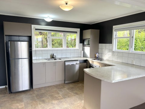 56 Salford Street, Newlands, Wellington