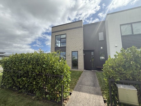 8 Orford Lane, Takanini, Auckland