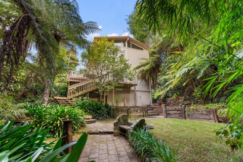 10 Rosecamp Road, Beach Haven, Auckland