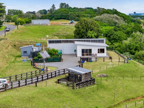 242 Henwood Road, Paraite, New Plymouth