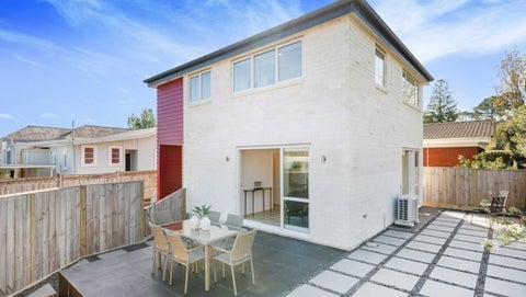 2/83 Campbell Road, One Tree Hill, Auckland