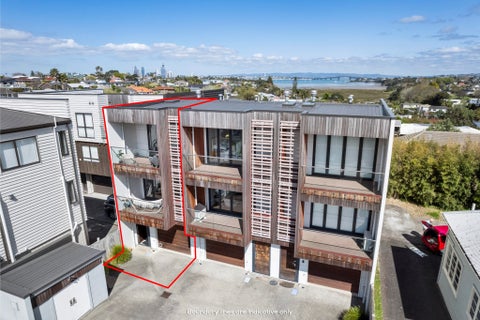 1/69 Lake Road, Devonport, Auckland