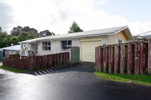 26A Kingsway Crescent, Forest Lake, Hamilton