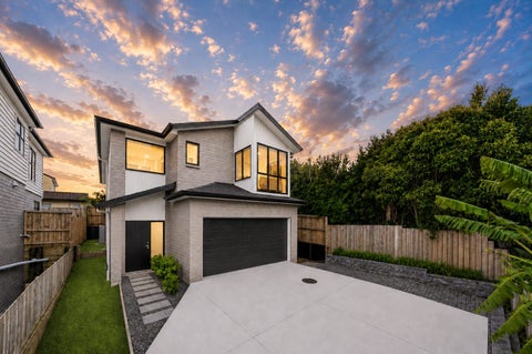 44D White Swan Road, Mount Roskill, Auckland