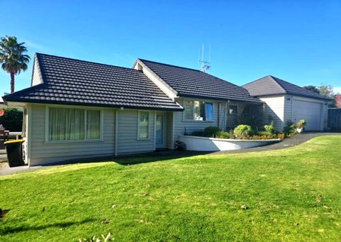 35 Grantston Drive, Pyes Pa, Tauranga