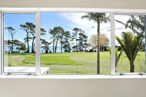 19 Nicholas Gibbons Drive, Clendon Park, Auckland