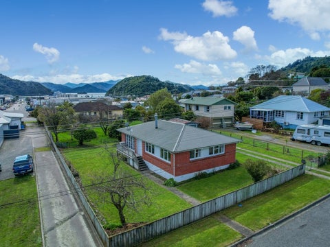 8A Otago Street, Picton