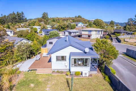 16 McManaway Grove, Stokes Valley, Lower Hutt