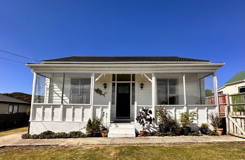 192 Foyle Street, Bluff
