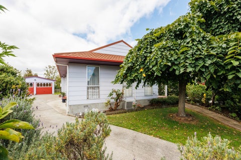 44 Hillcrest Drive, Kelvin Grove, Palmerston North