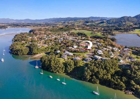 12 Giles Way, Tanners Point, Katikati
