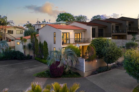 3/270 Sunset Road, Windsor Park, Auckland