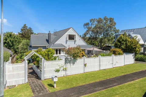 24 Masefield Street, Cockle Bay, Auckland
