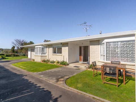 33 Reading Street, Greytown