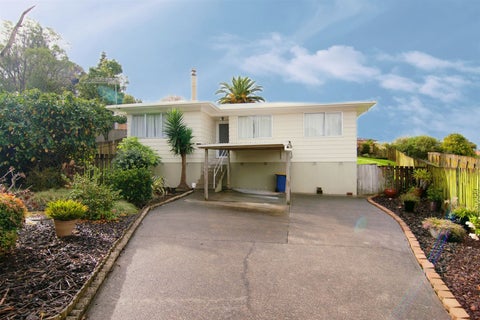 11 Glenfinn Place, Massey, Auckland
