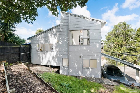 2/38 Fordham Street, Beach Haven, Auckland